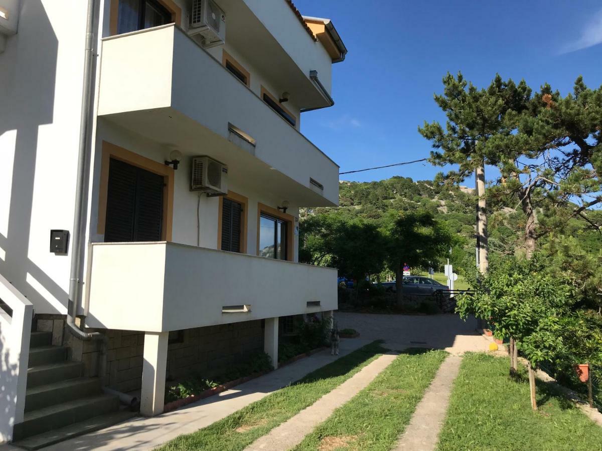 Apartments Lena Baška Esterno foto