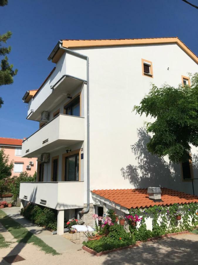 Apartments Lena Baška Esterno foto